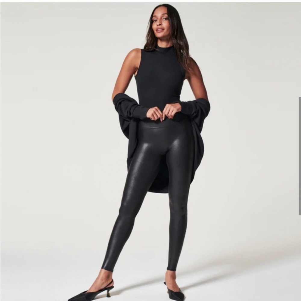 SPANX Black Metallic Sleek Faux Vegan Leather Compression High Waist‎ Leggings L